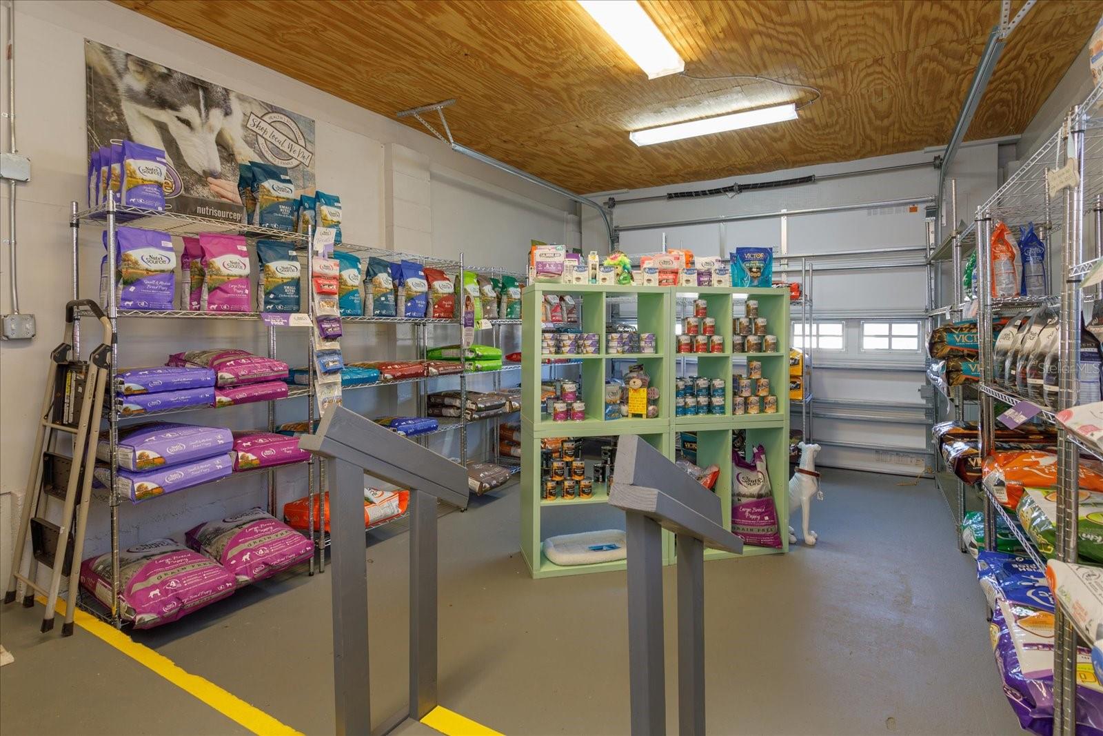 1933 S VOLUSIA AVE, ORANGE CITY, FL, 32763