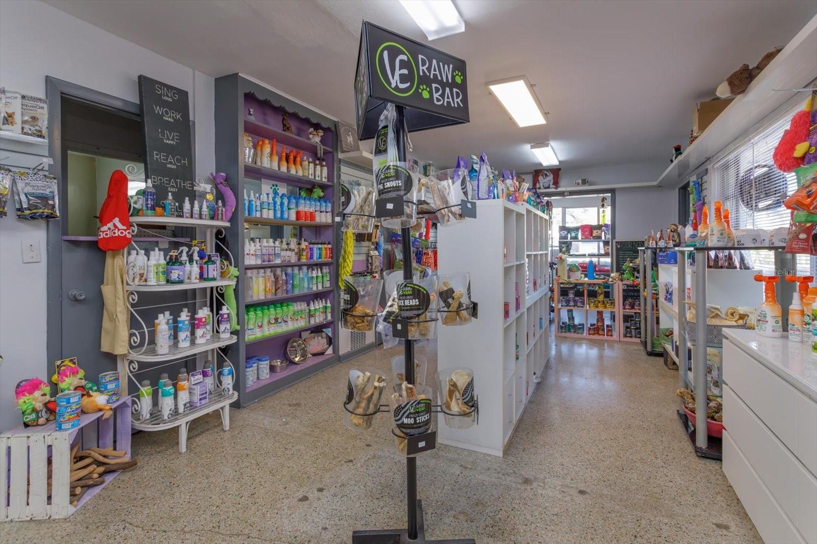 1933 S VOLUSIA AVE, ORANGE CITY, FL, 32763