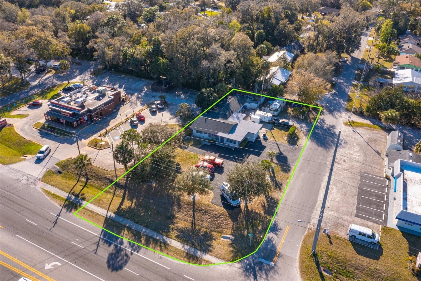 1933 S VOLUSIA AVE, ORANGE CITY, FL, 32763