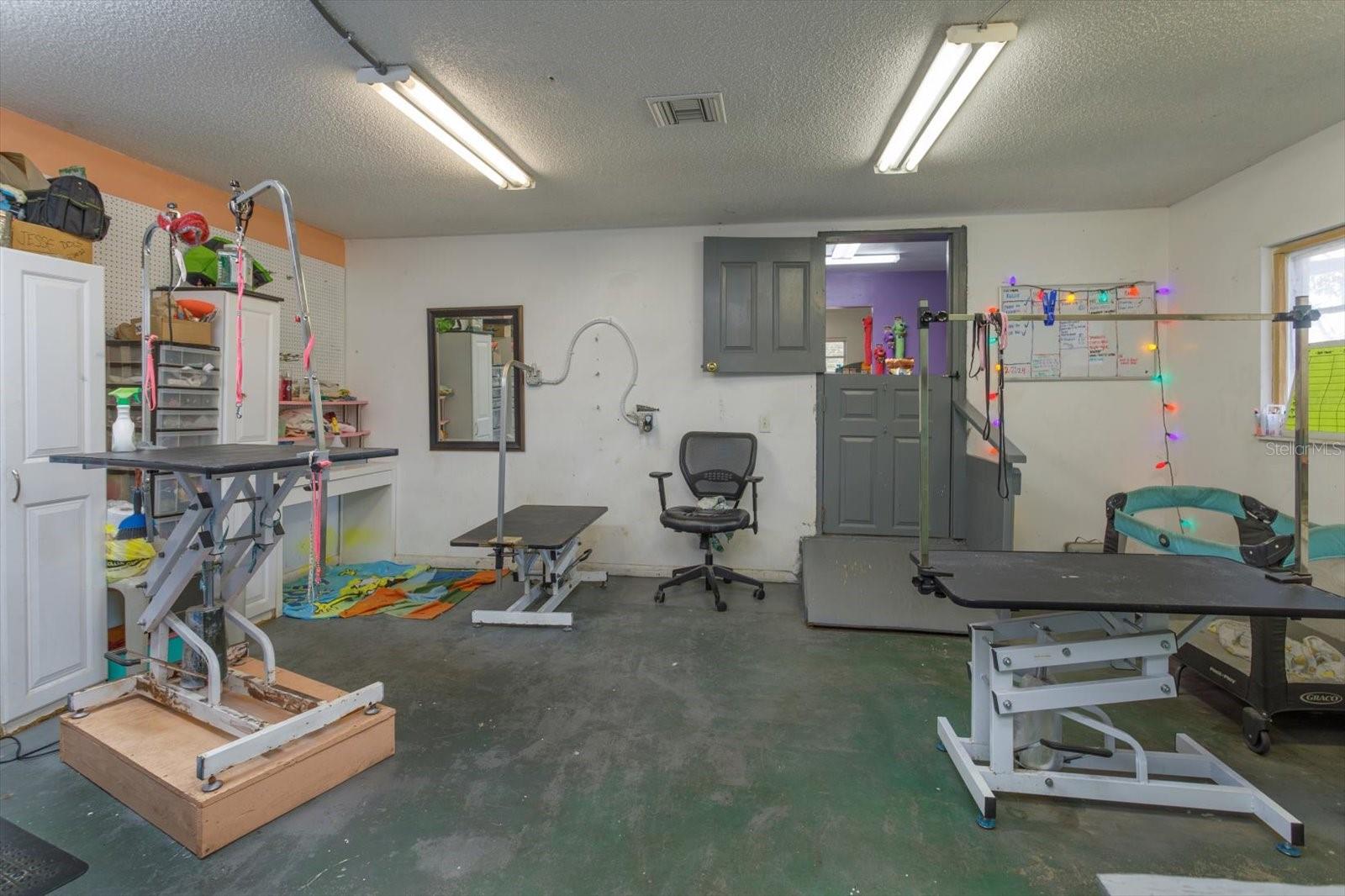 1933 S VOLUSIA AVE, ORANGE CITY, FL, 32763