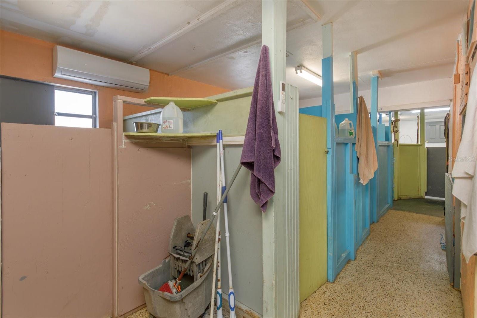 1933 S VOLUSIA AVE, ORANGE CITY, FL, 32763