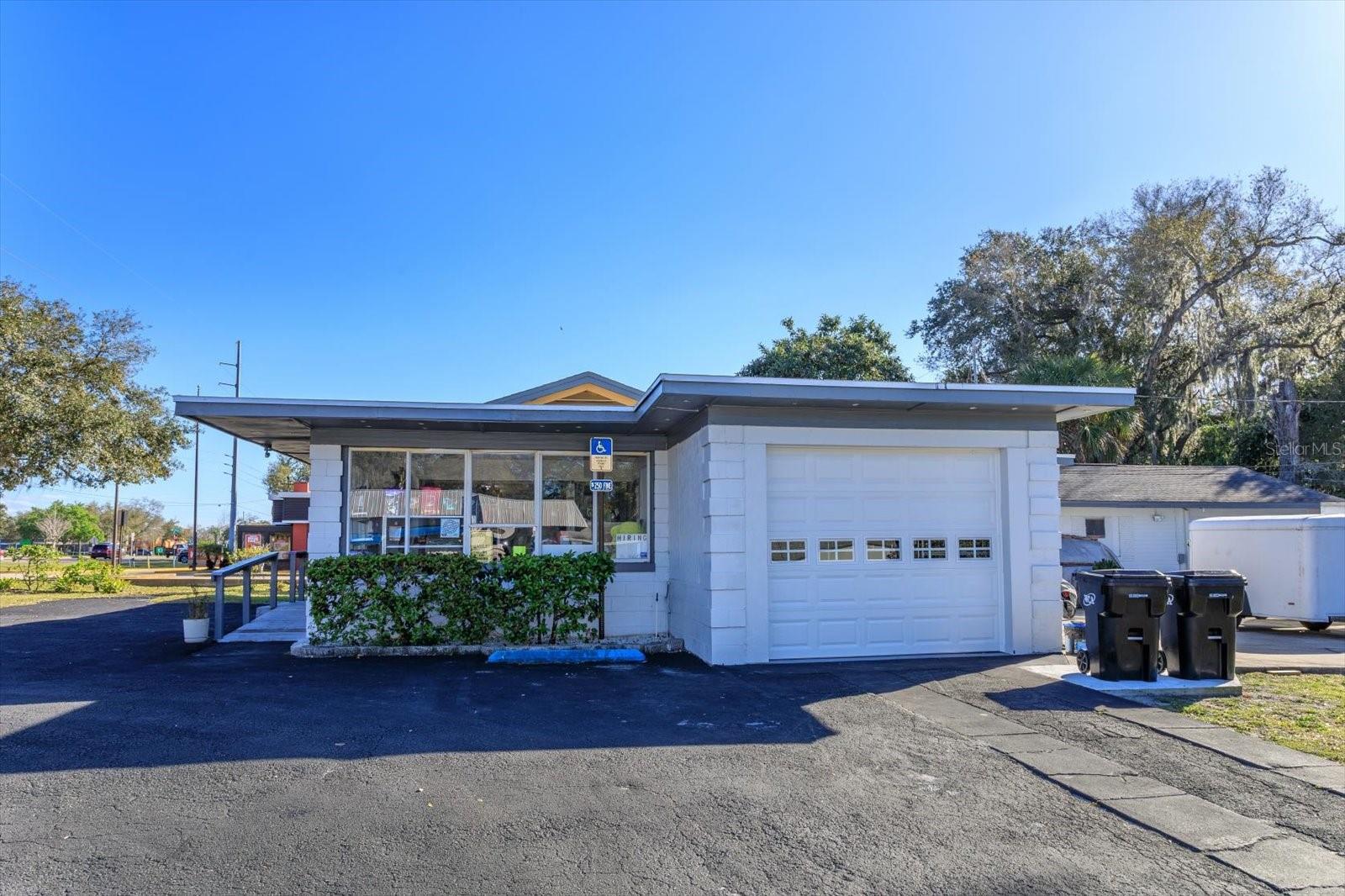 1933 S VOLUSIA AVE, ORANGE CITY, FL, 32763