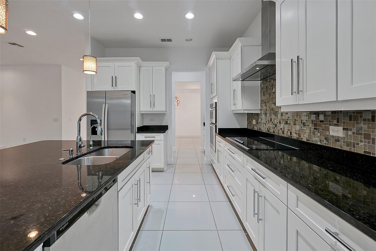 8745 LOOKOUT POINTE DR, WINDERMERE, FL, 34786