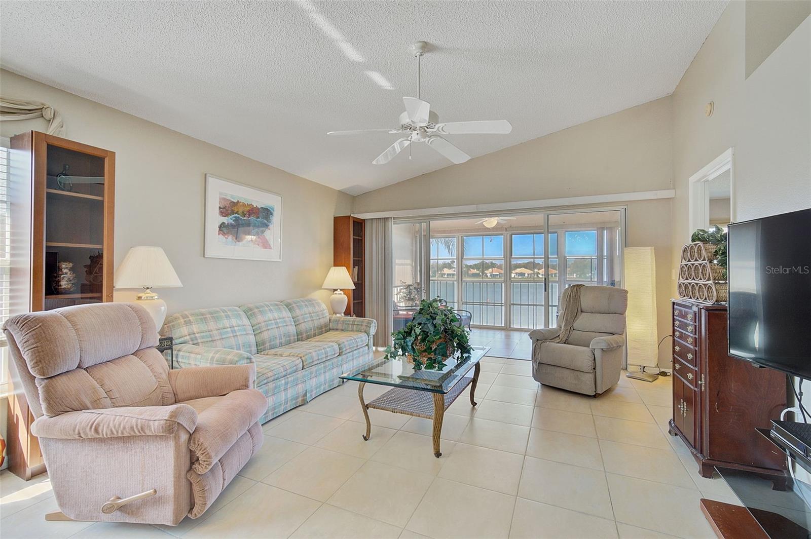 4219 CADDIE DR E #201, BRADENTON, FL, 34203