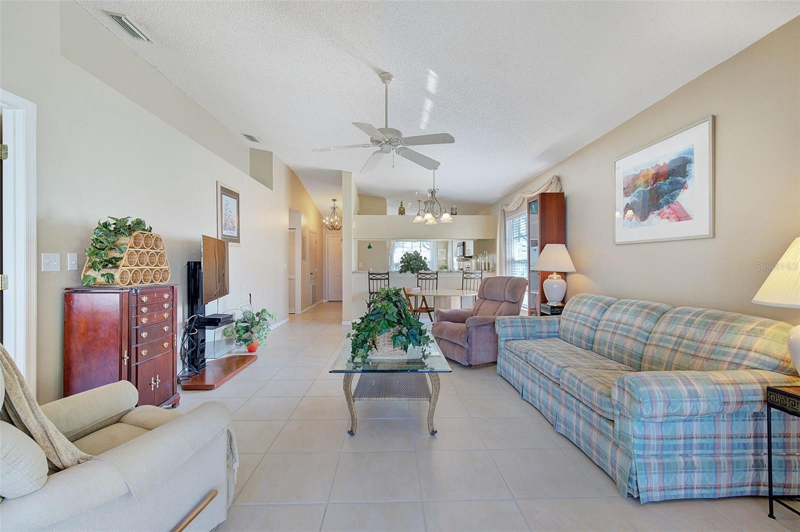 4219 CADDIE DR E #201, BRADENTON, FL, 34203