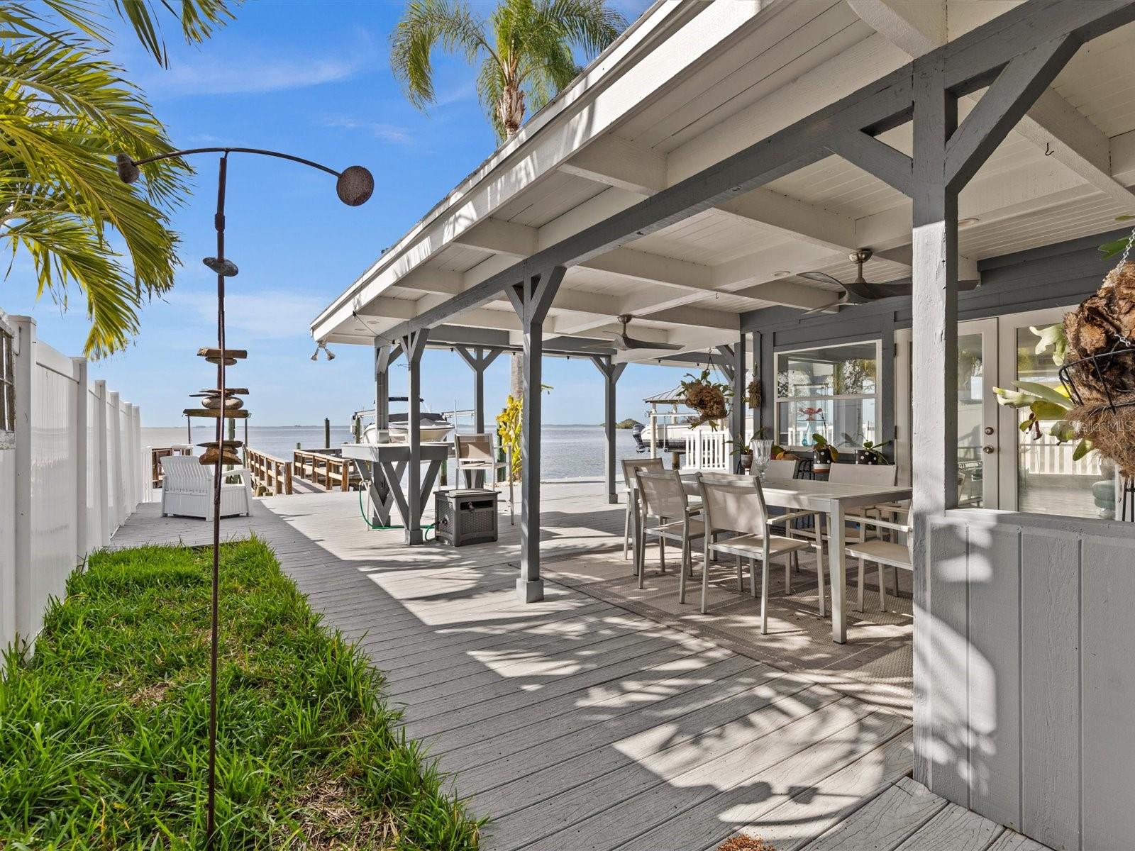 104 KLOSTERMAN RD W, PALM HARBOR, FL, 34683
