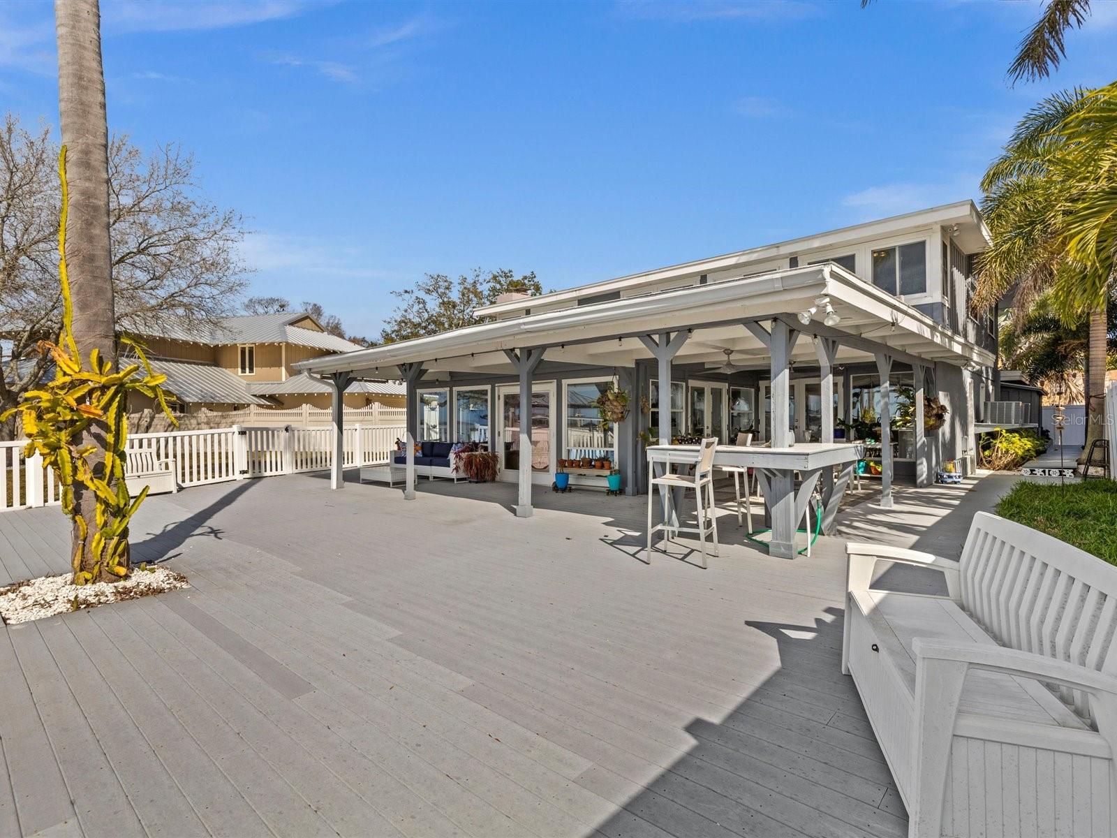 104 KLOSTERMAN RD W, PALM HARBOR, FL, 34683