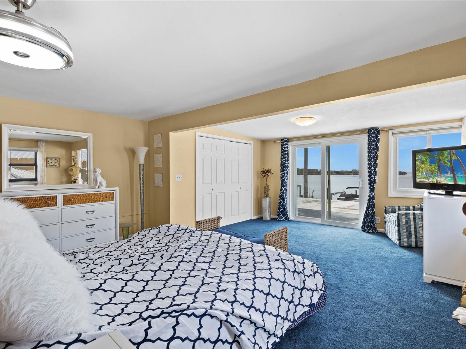104 KLOSTERMAN RD W, PALM HARBOR, FL, 34683