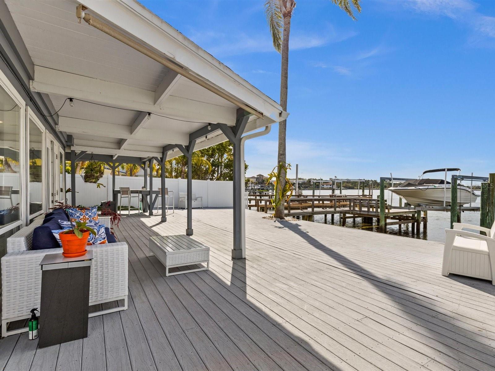 104 KLOSTERMAN RD W, PALM HARBOR, FL, 34683