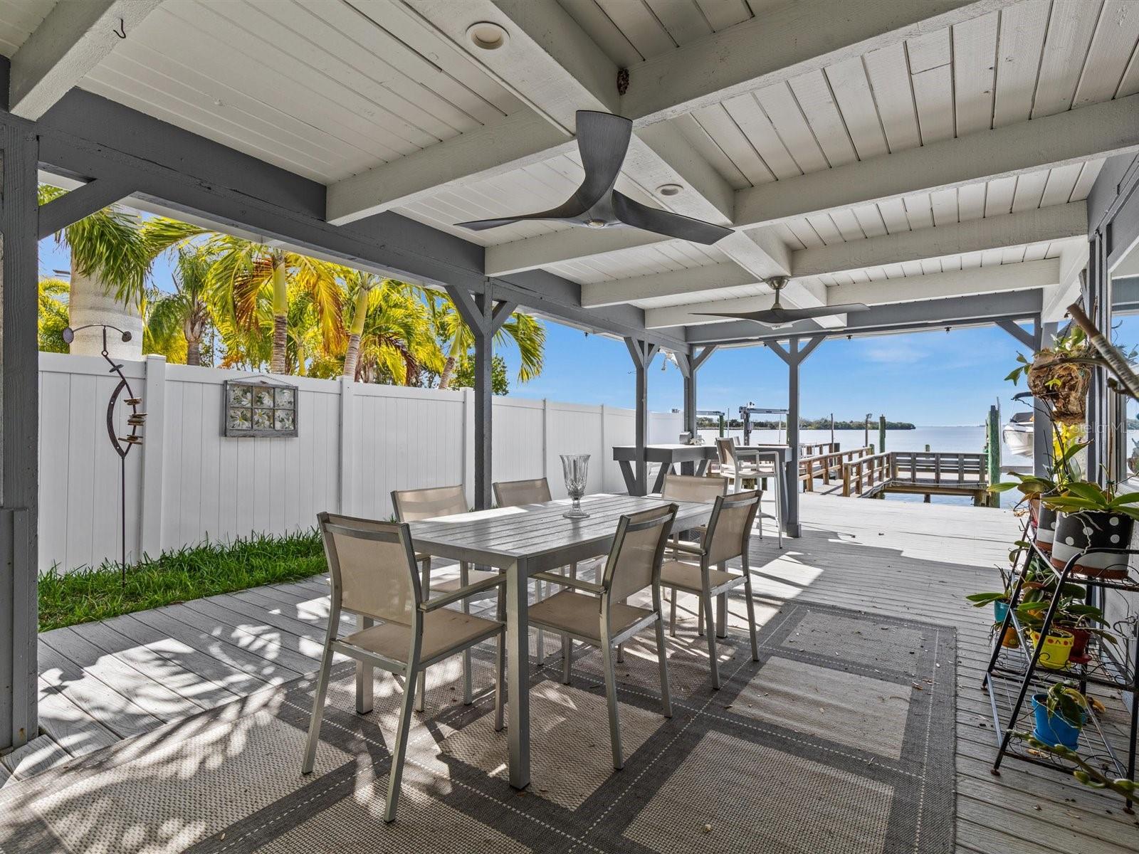 104 KLOSTERMAN RD W, PALM HARBOR, FL, 34683