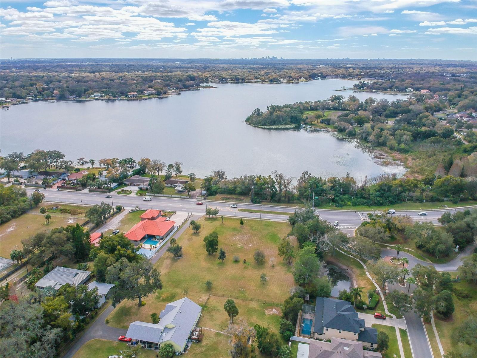 2125 W BEARSS AVE, TAMPA, FL, 33618