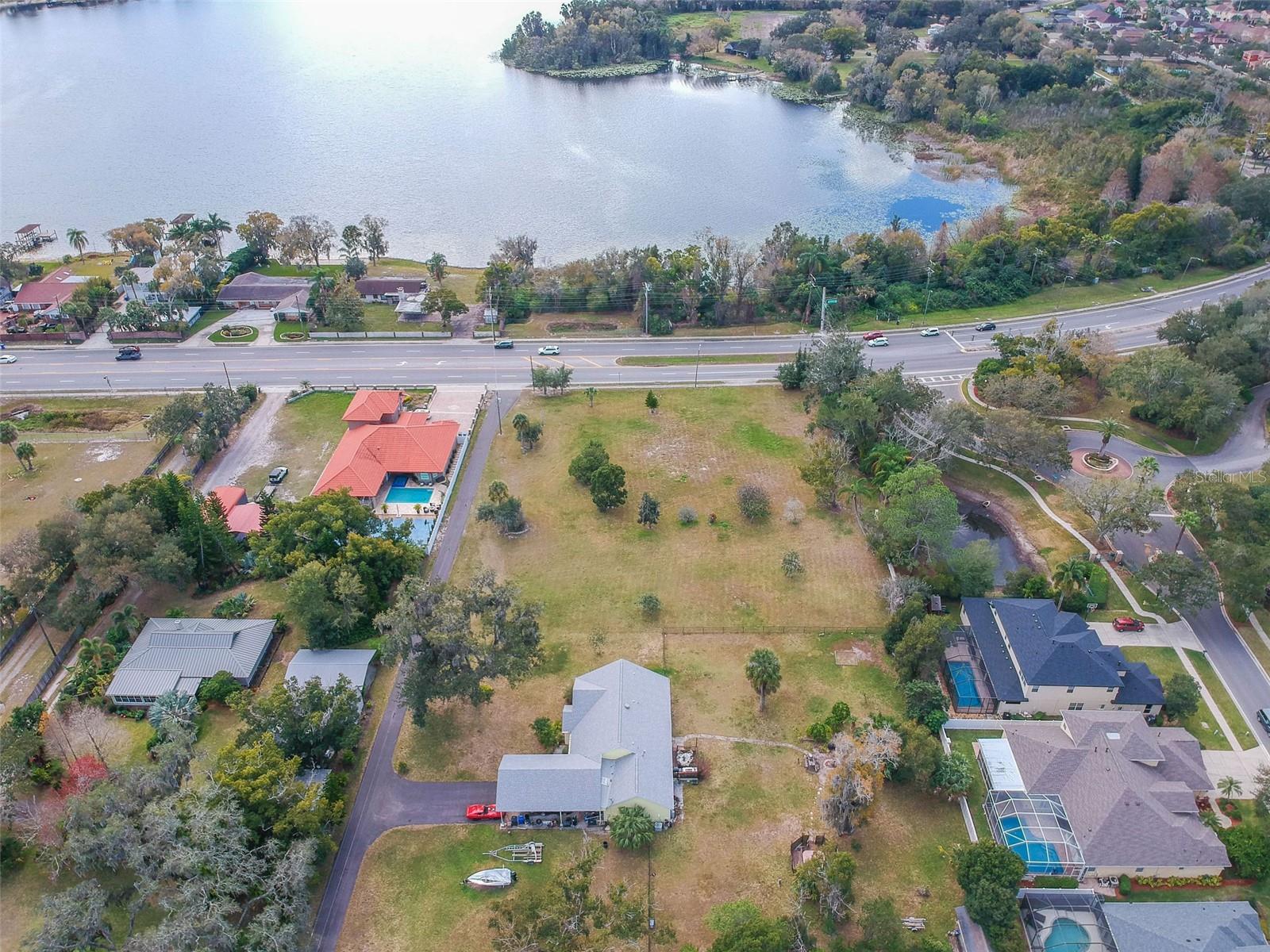 2125 W BEARSS AVE, TAMPA, FL, 33618