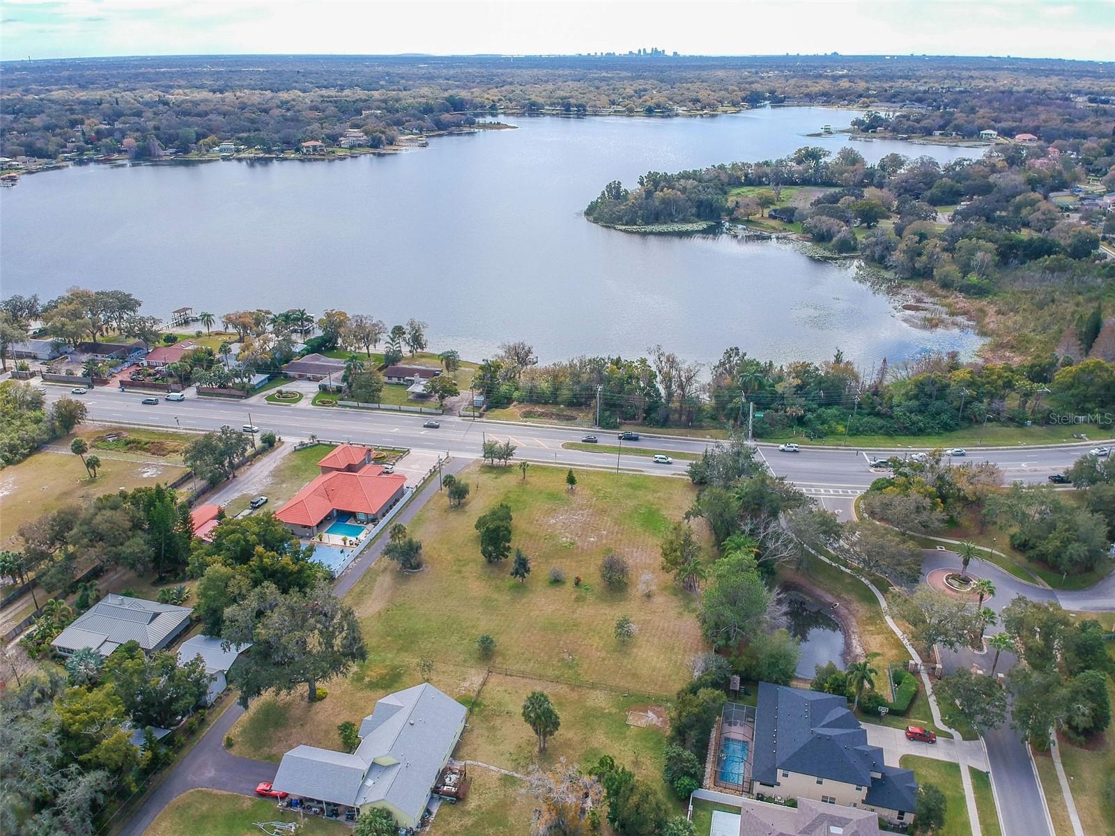 2125 W BEARSS AVE, TAMPA, FL, 33618