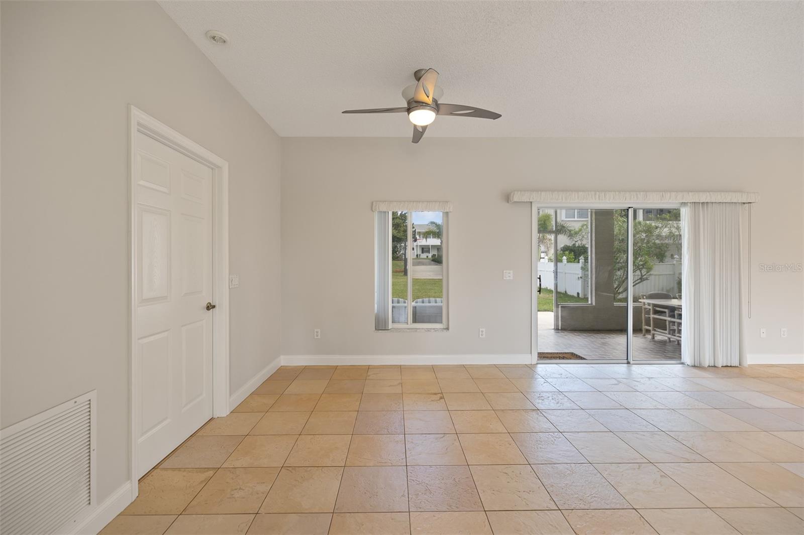 4279 S PENINSULA DR, WILBUR BY THE SEA, FL, 32127