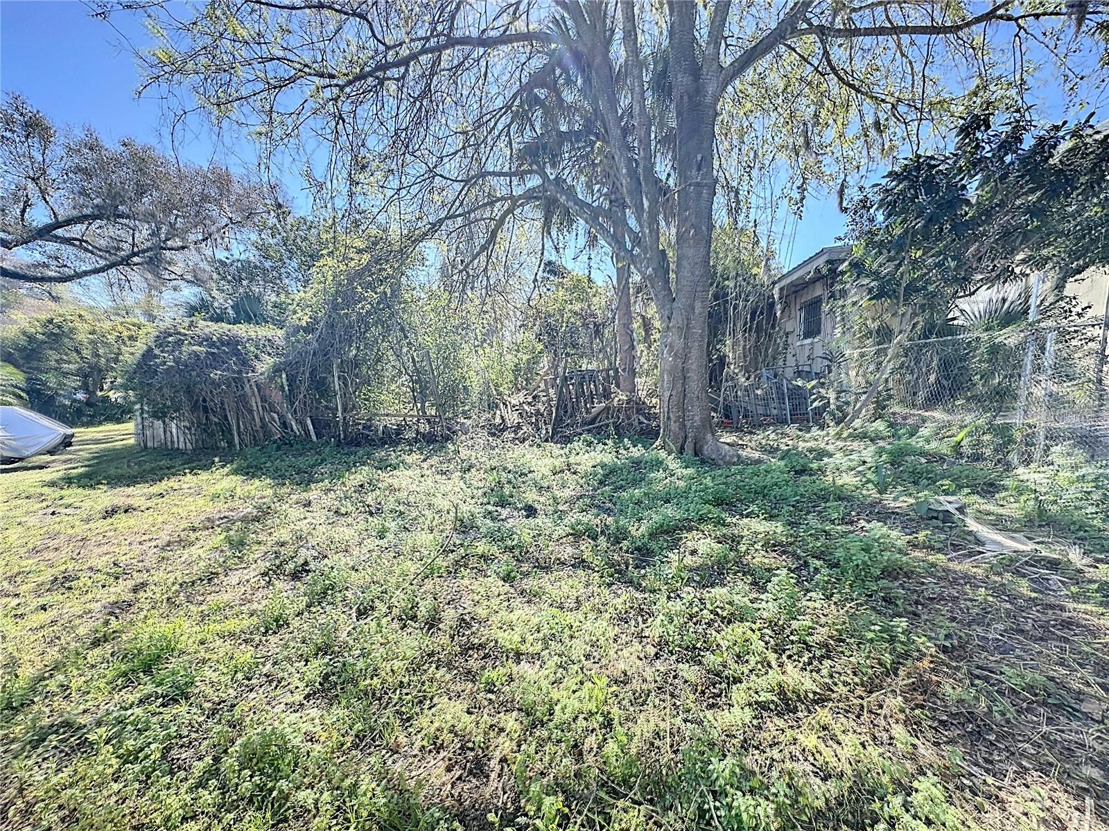 110 REYNOLDS RD, DE LEON SPRINGS, FL, 32130