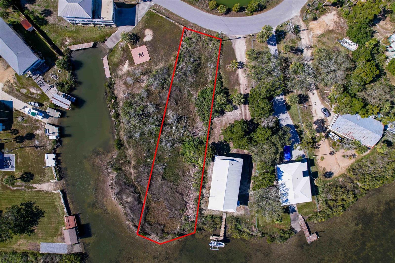 537 N LAKE CIR, CRYSTAL RIVER, FL, 34429