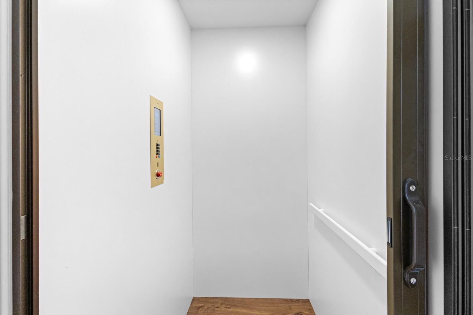 D6134942 Property Photo