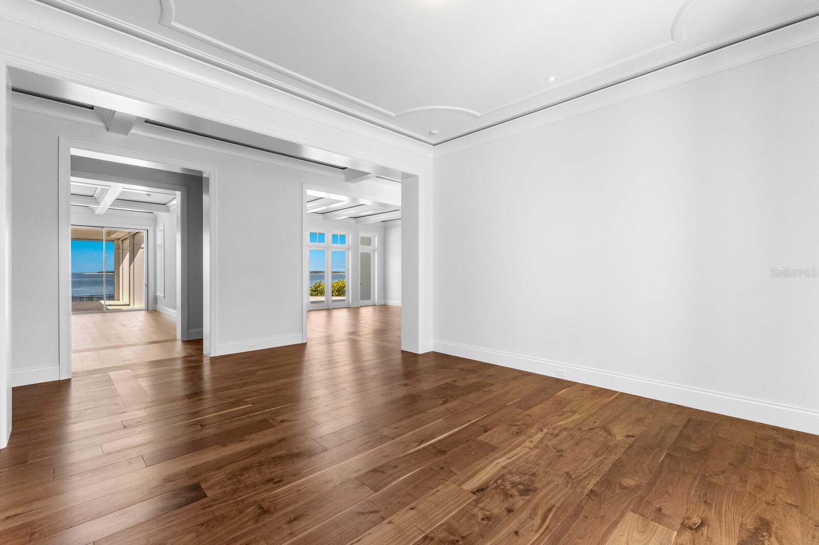 D6134942 Property Photo