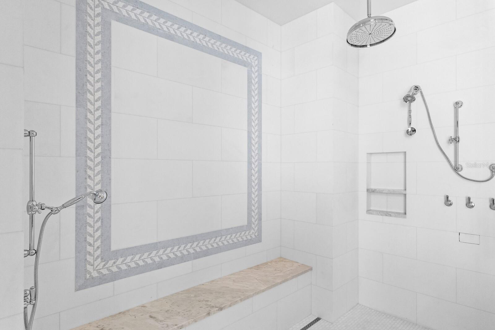 D6134942 Property Photo