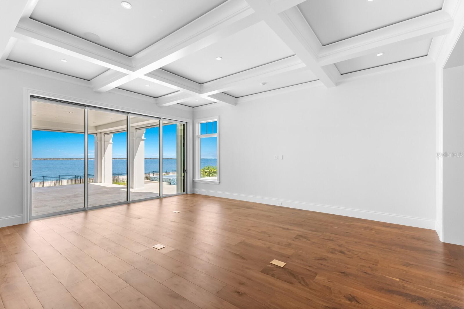 D6134942 Property Photo