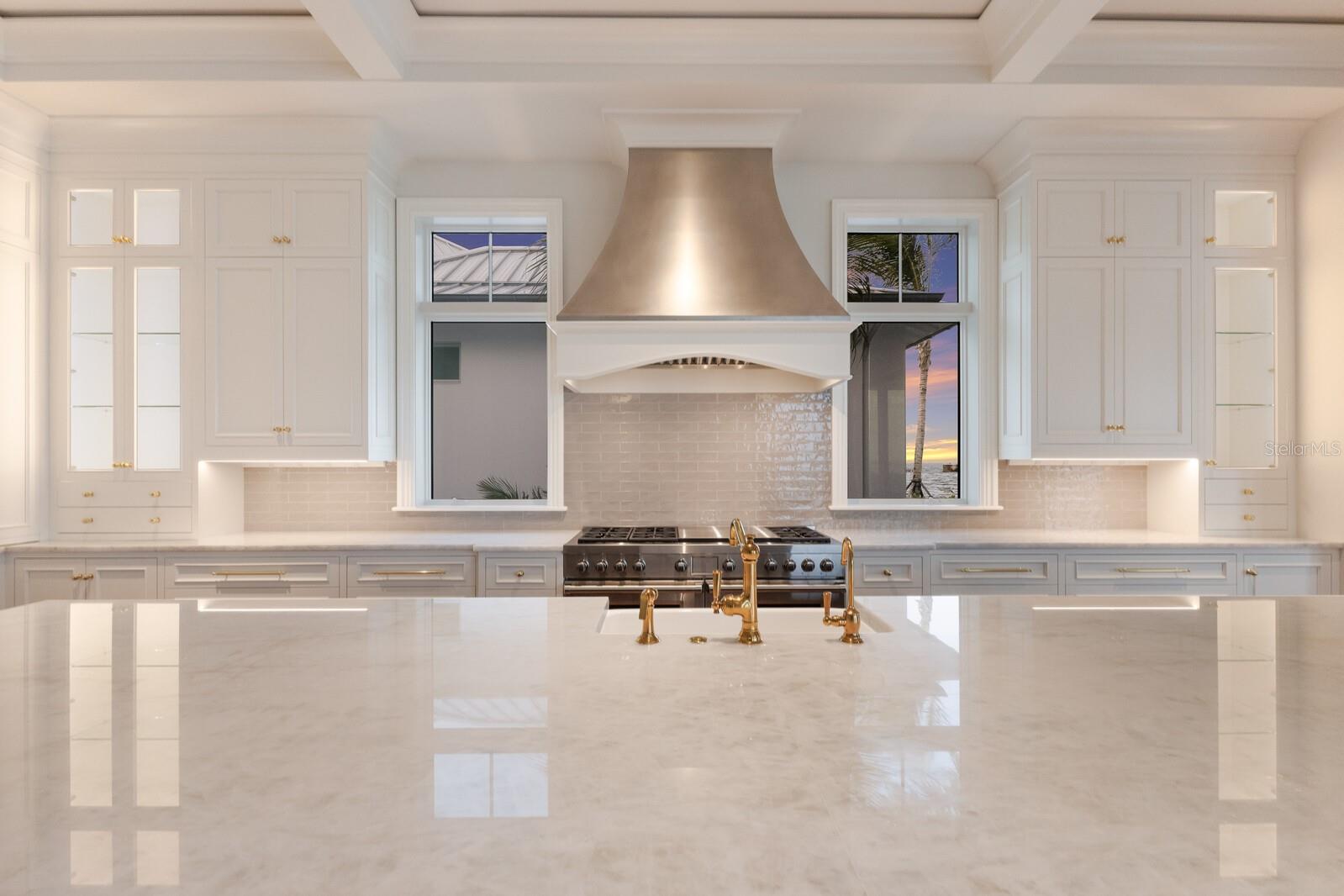 D6134942 Property Photo