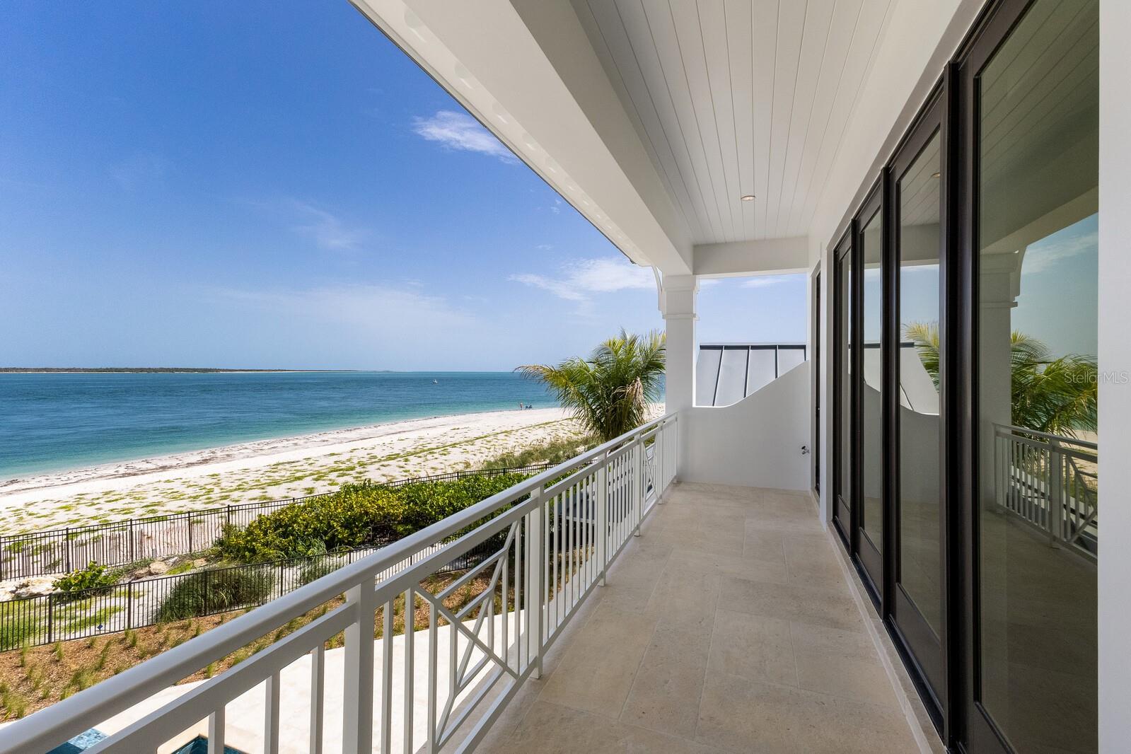 D6134942 Property Photo