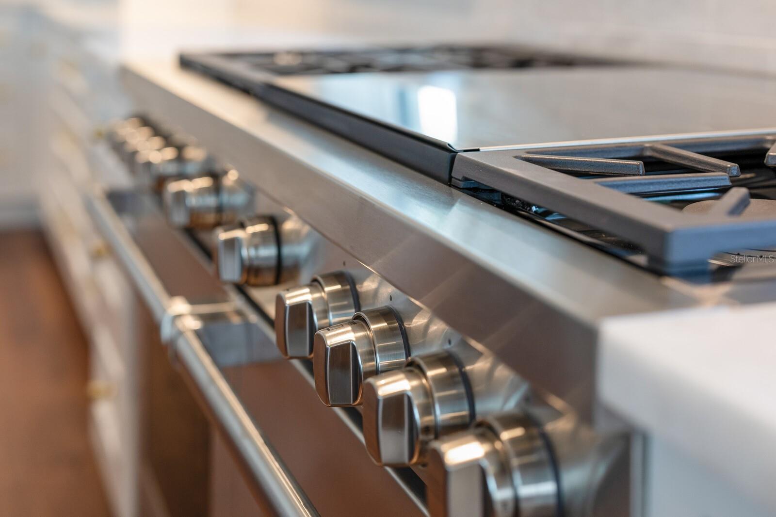 D6134942 Property Photo