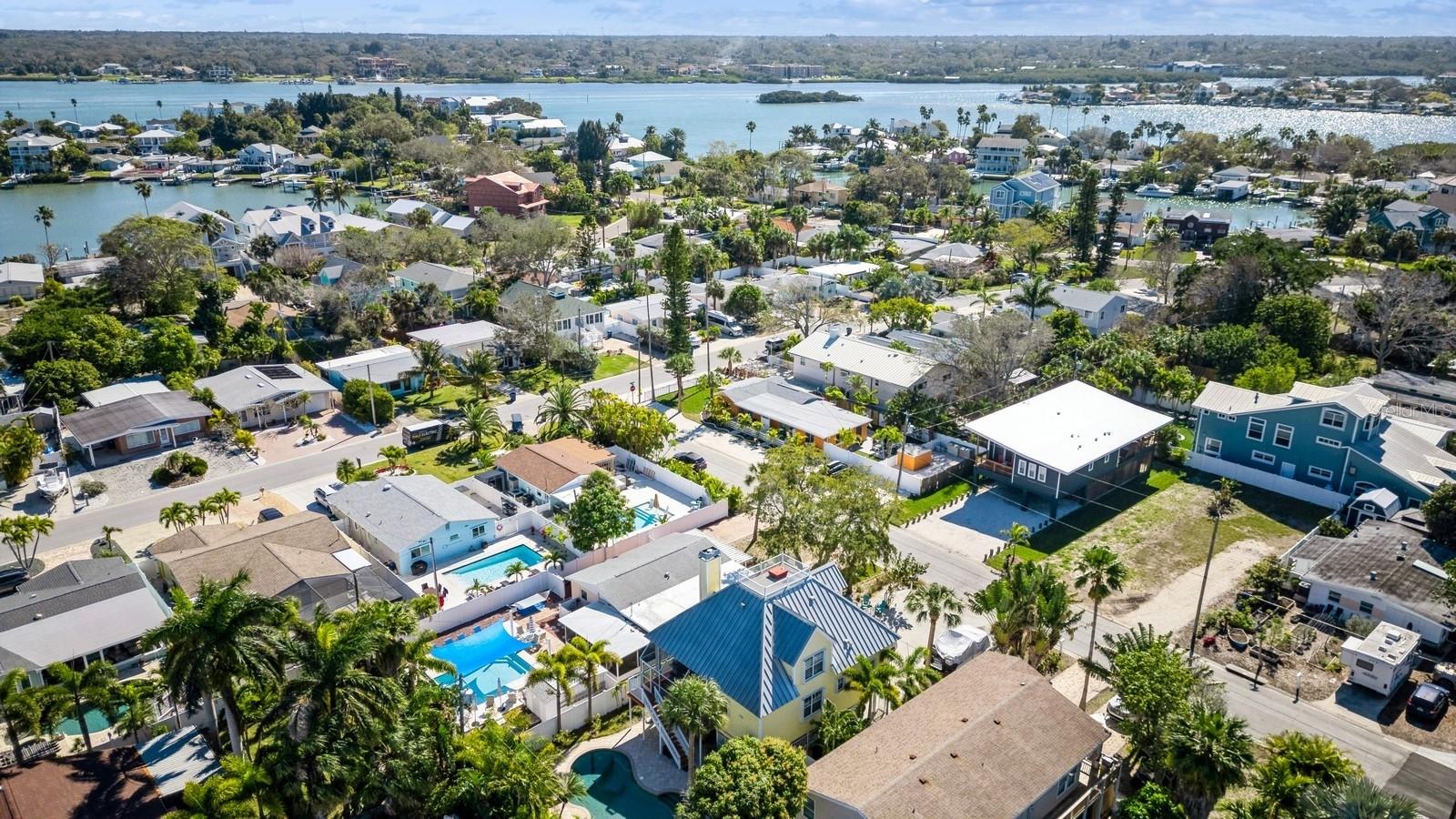 1214 BAY PINE BLVD, INDIAN ROCKS BEACH, FL, 33785