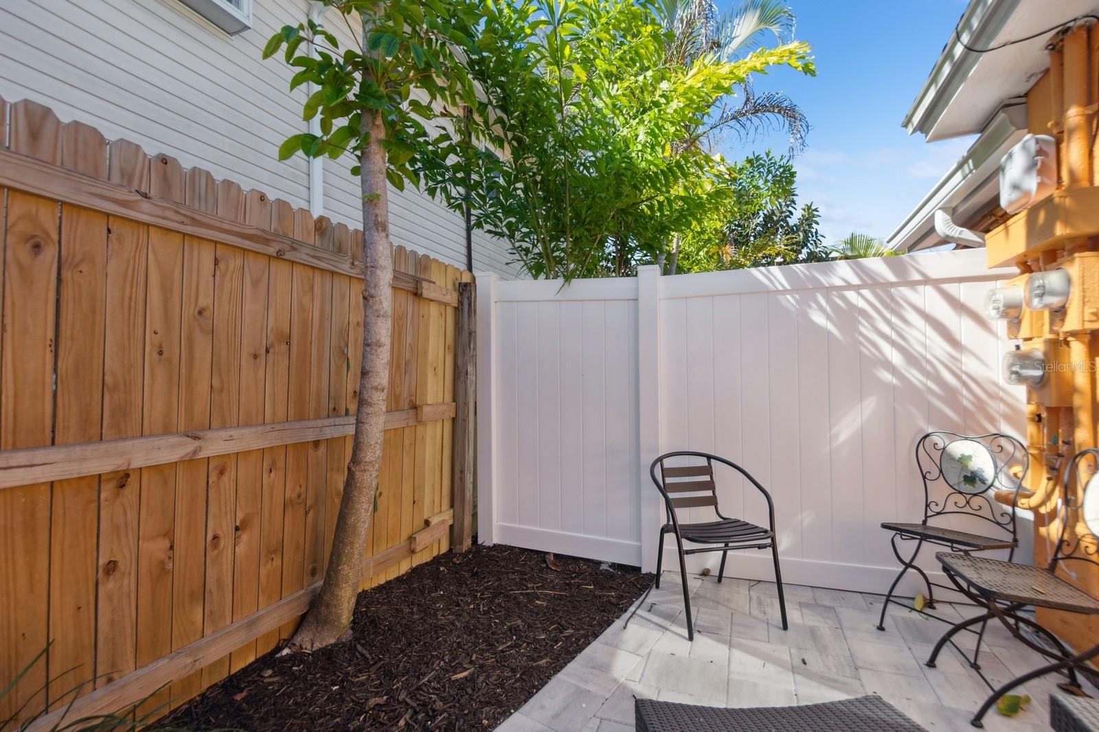 1214 BAY PINE BLVD, INDIAN ROCKS BEACH, FL, 33785