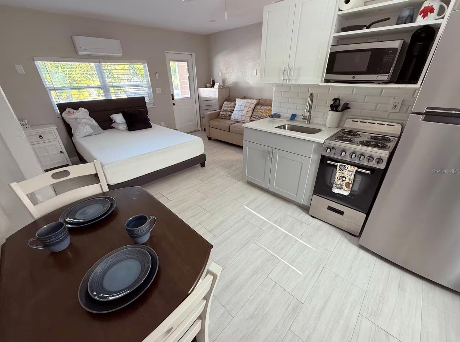 1214 BAY PINE BLVD, INDIAN ROCKS BEACH, FL, 33785