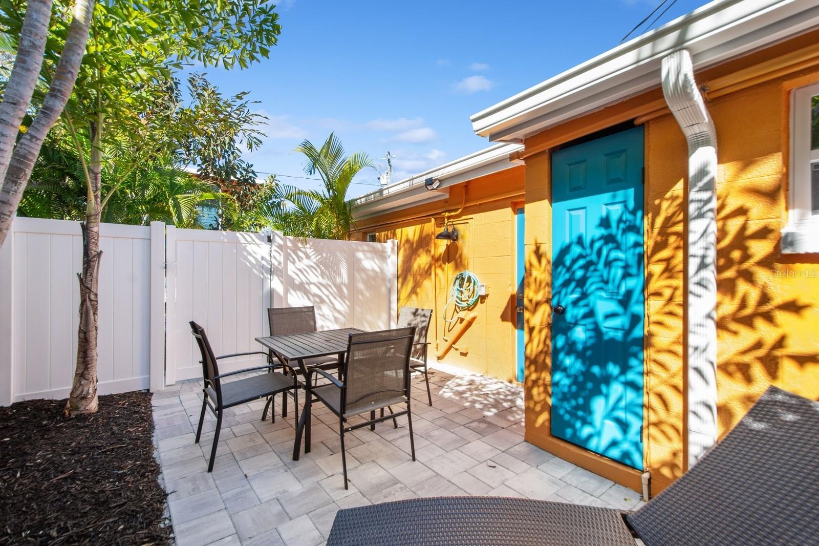 1214 BAY PINE BLVD, INDIAN ROCKS BEACH, FL, 33785