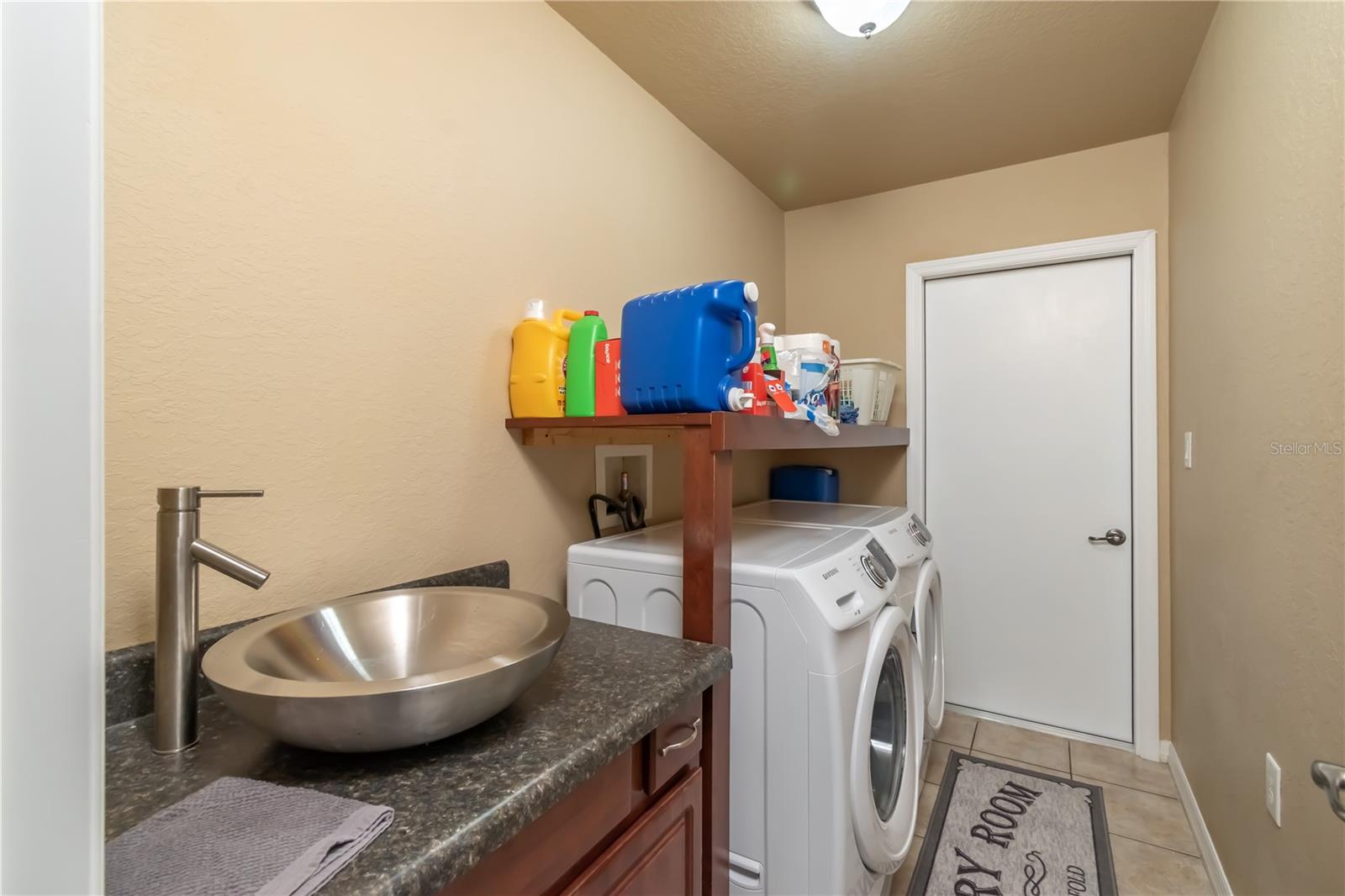 236 MASTADON DR, INGLIS, FL, 34449