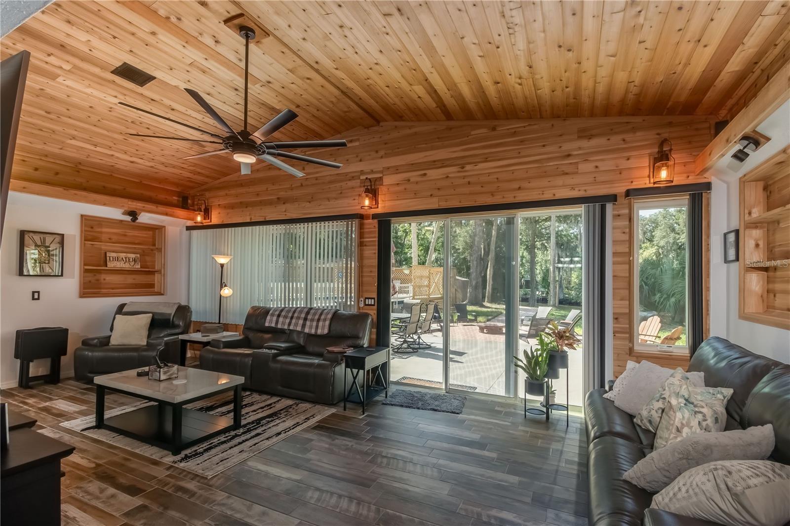 236 MASTADON DR, INGLIS, FL, 34449