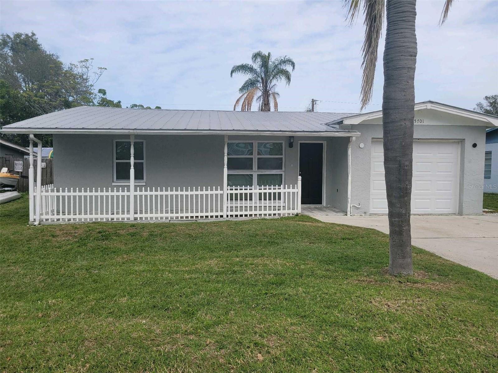 5701 66TH AVE N, PINELLAS PARK, FL, 33781