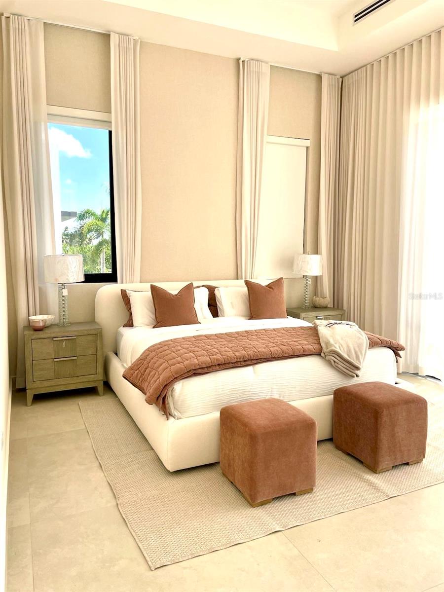 PR9104556 Property Photo