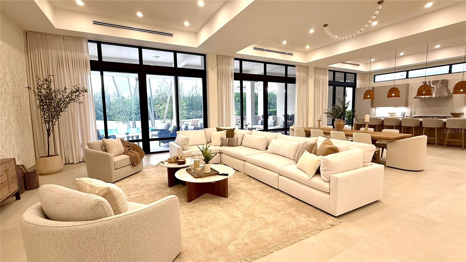 PR9104556 Property Photo