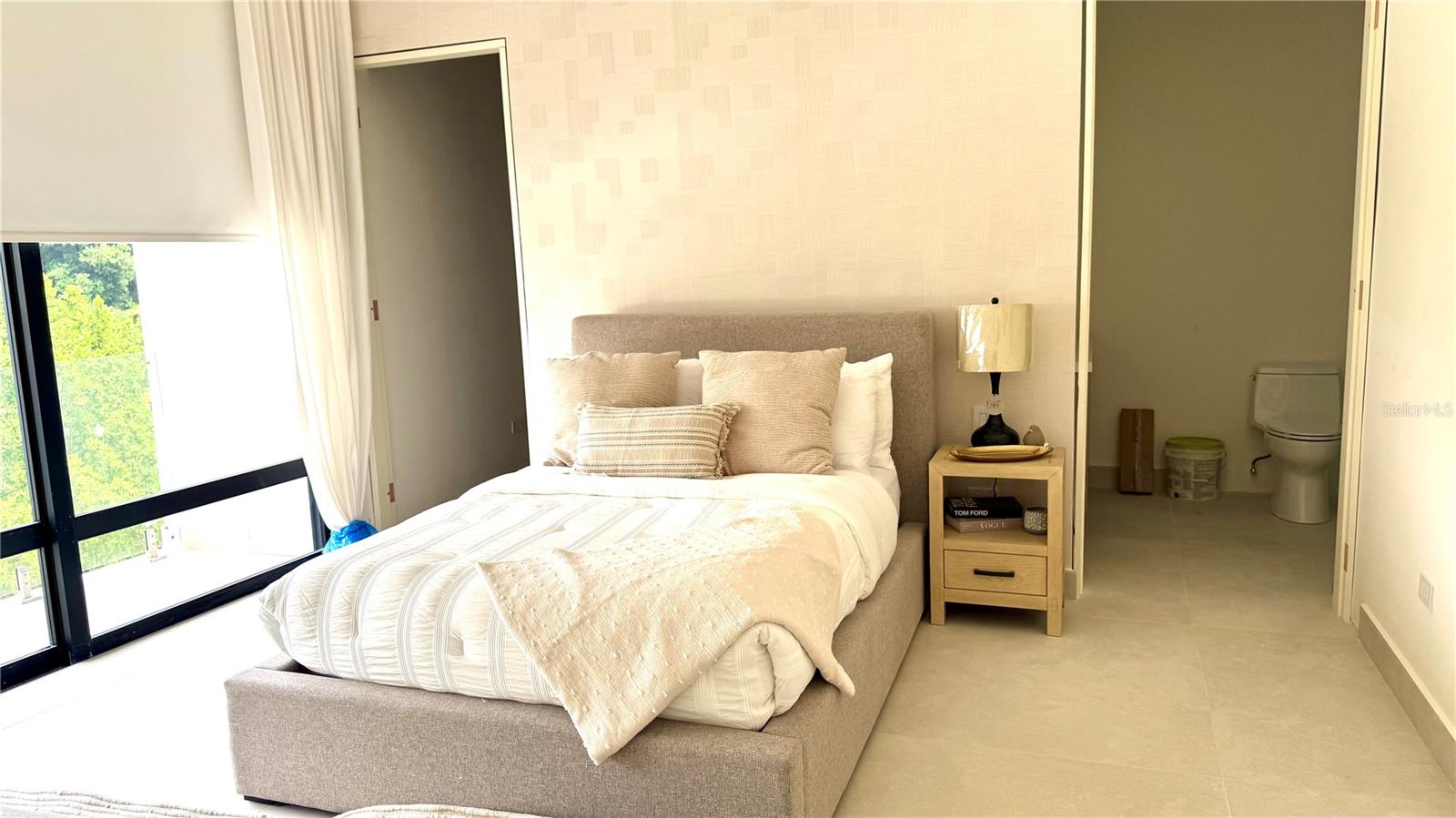 PR9104556 Property Photo