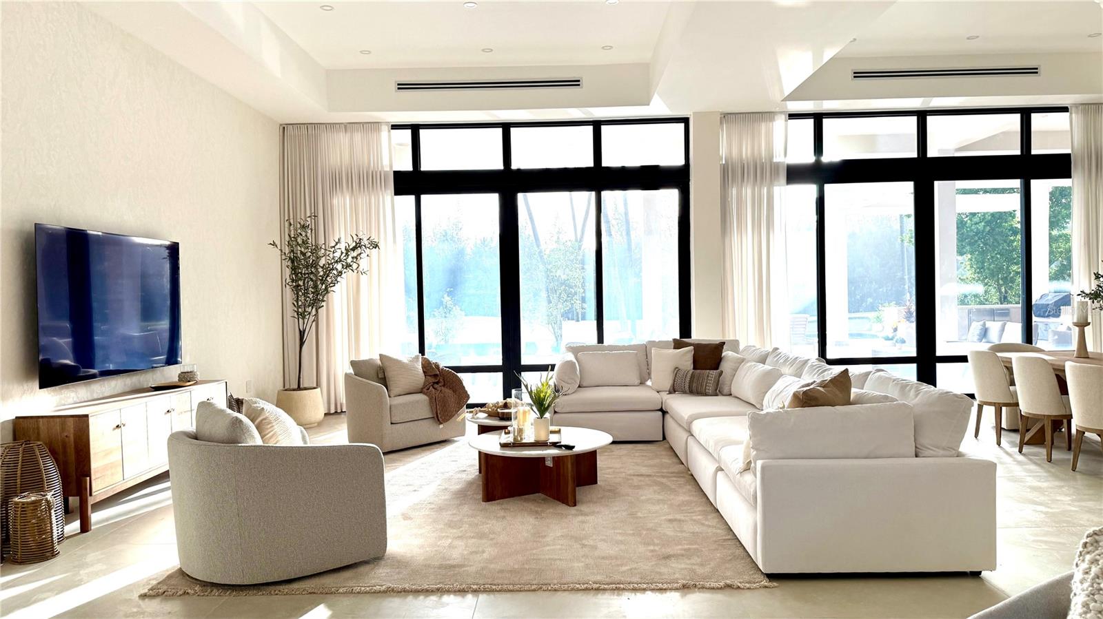 PR9104556 Property Photo