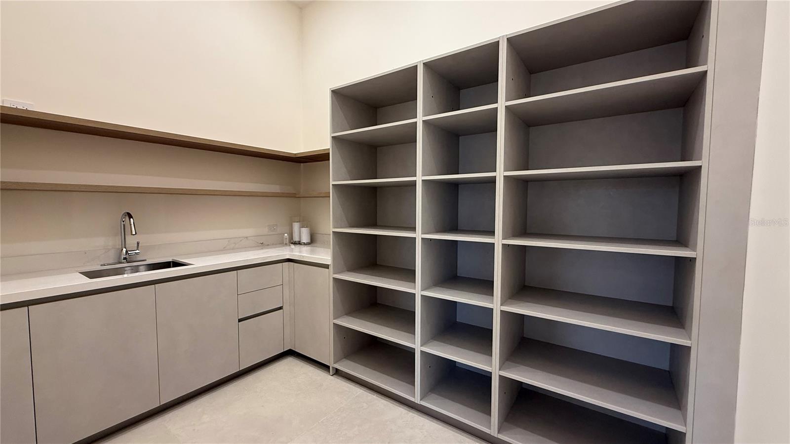 PR9104556 Property Photo