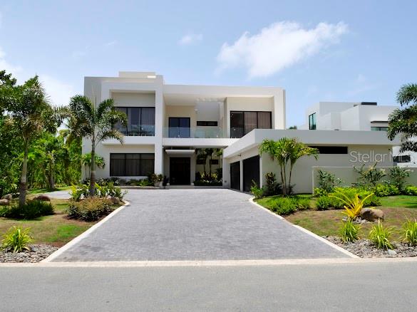 PR9104556 Property Photo