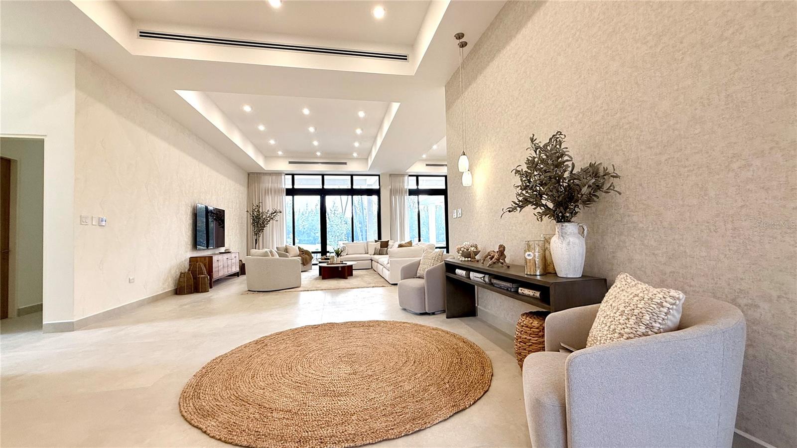 PR9104556 Property Photo