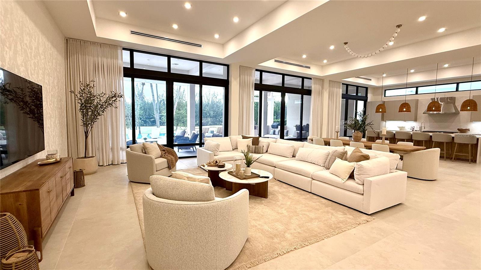 PR9104556 Property Photo