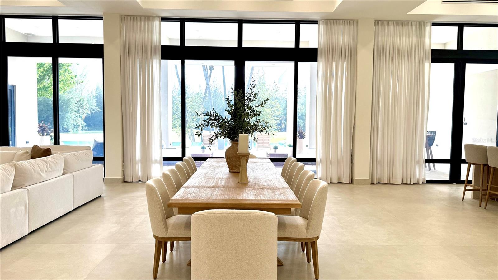 PR9104556 Property Photo