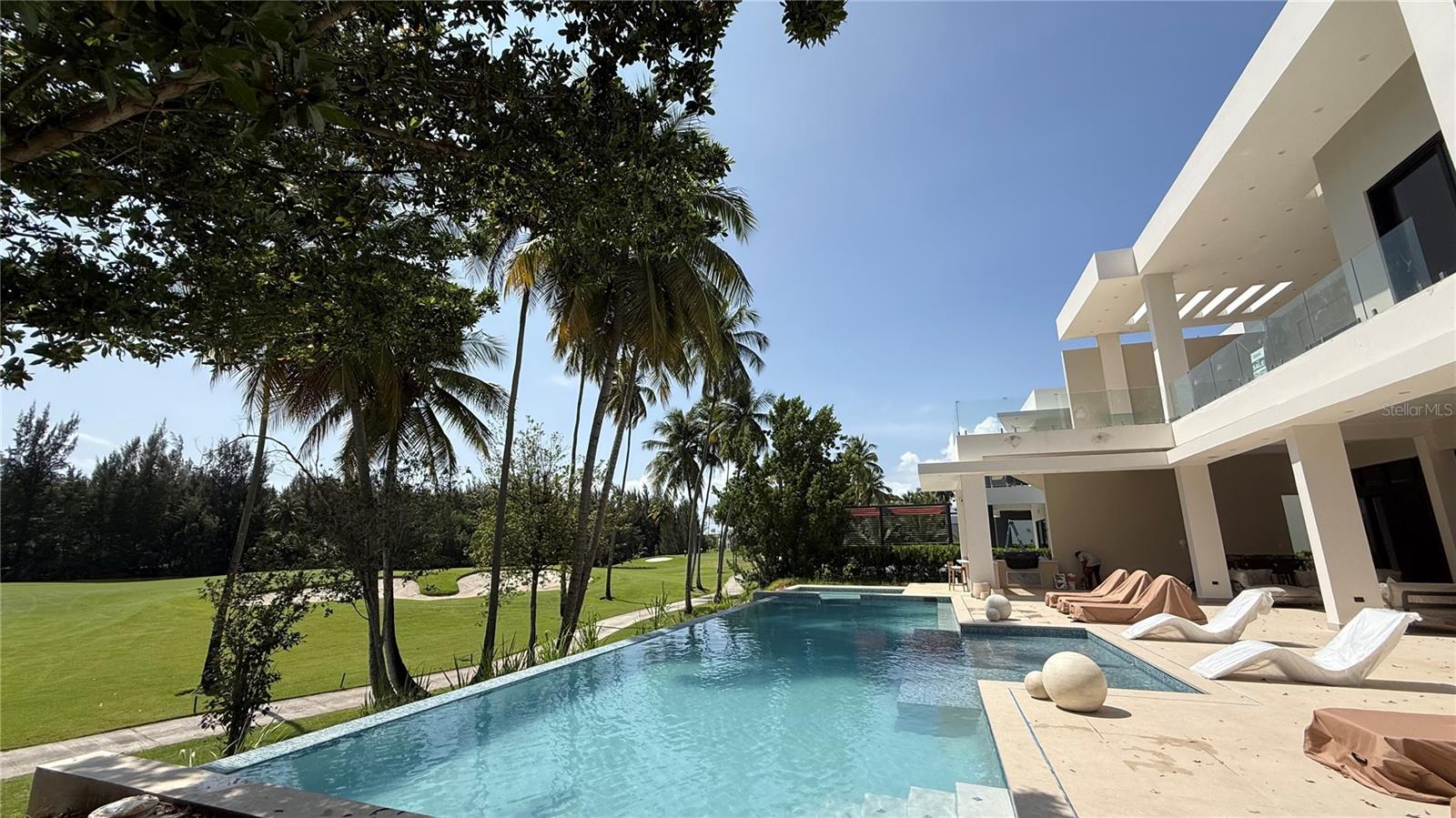 PR9104556 Property Photo