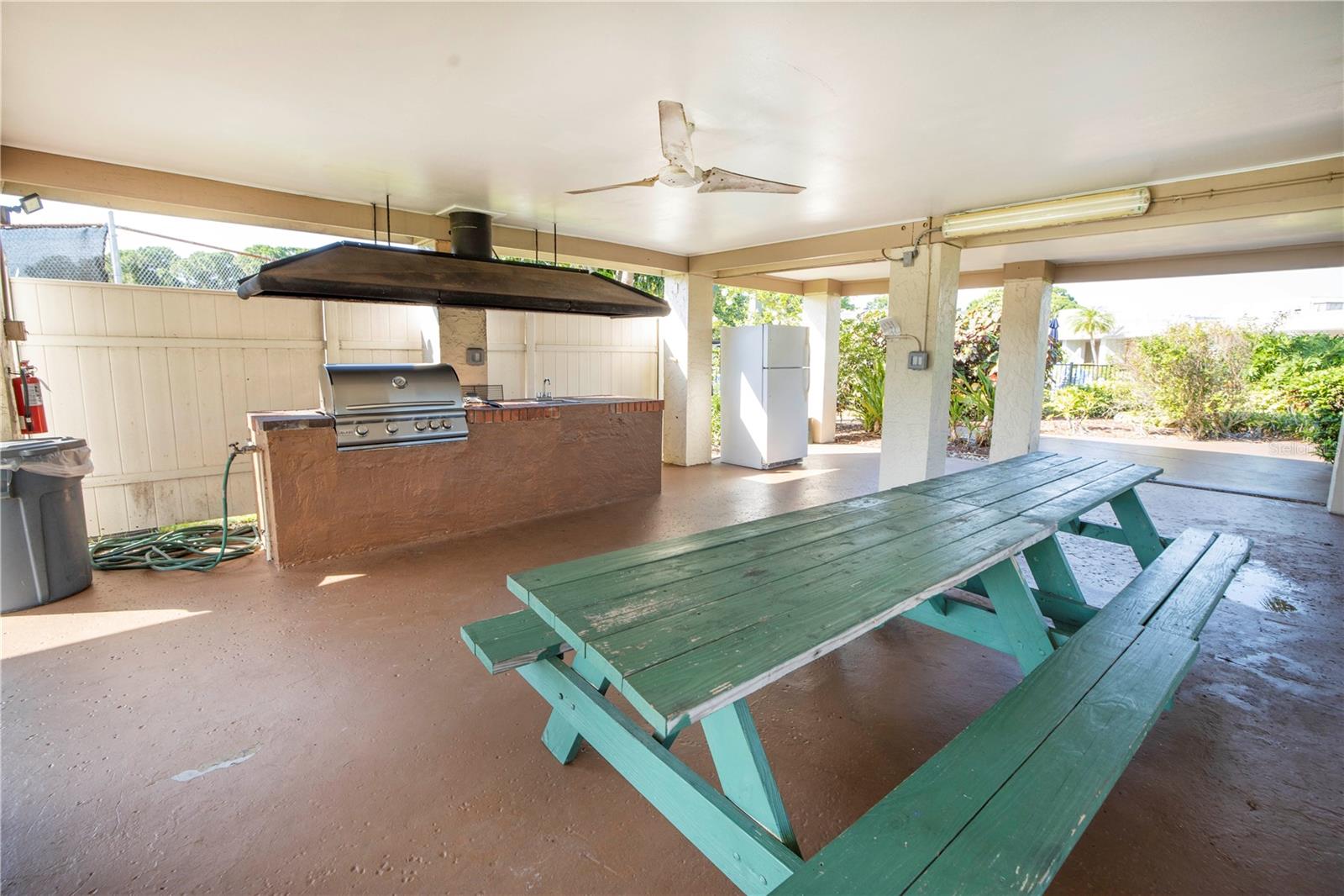 5623 80TH ST N #410, ST PETERSBURG, FL, 33709