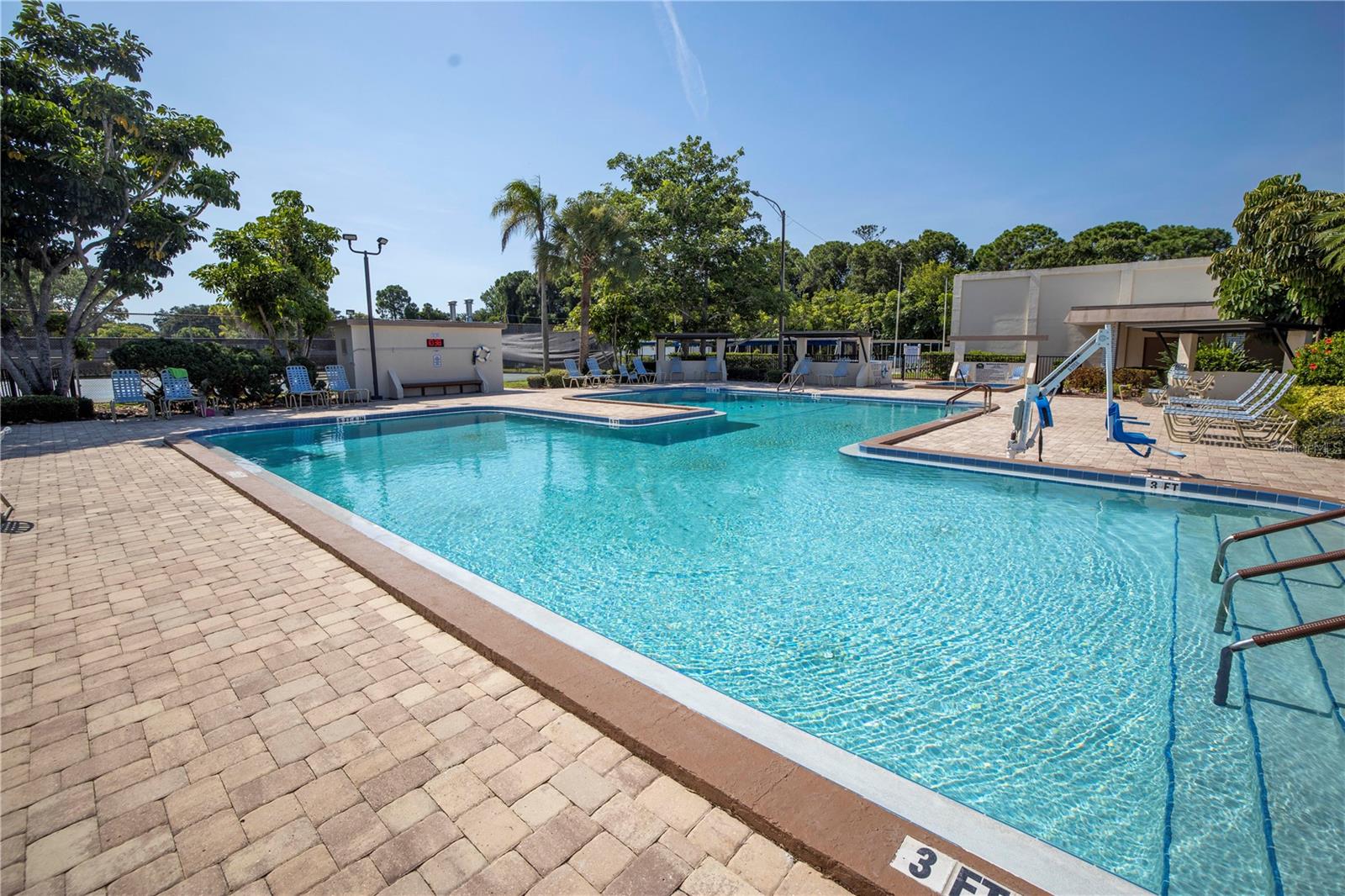 5623 80TH ST N #410, ST PETERSBURG, FL, 33709