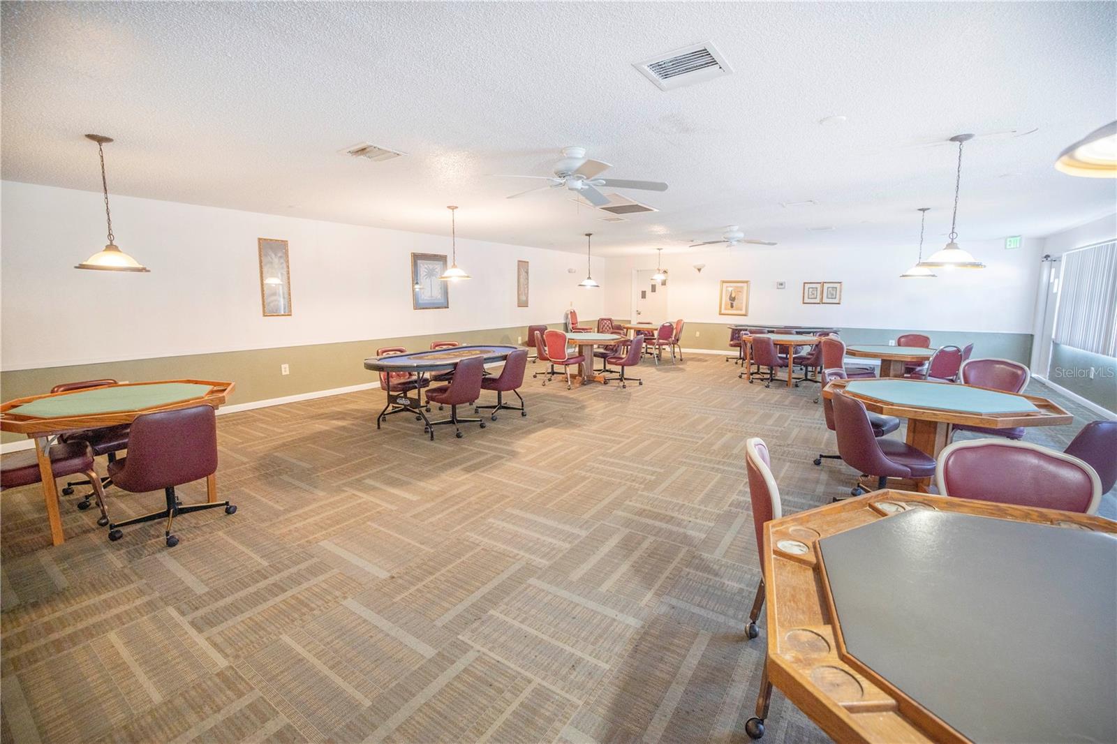 5623 80TH ST N #410, ST PETERSBURG, FL, 33709