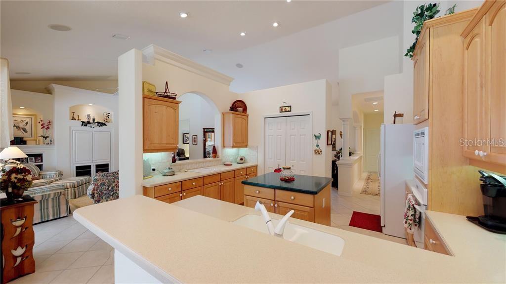 1005 GROUSE WAY, VENICE, FL, 34285