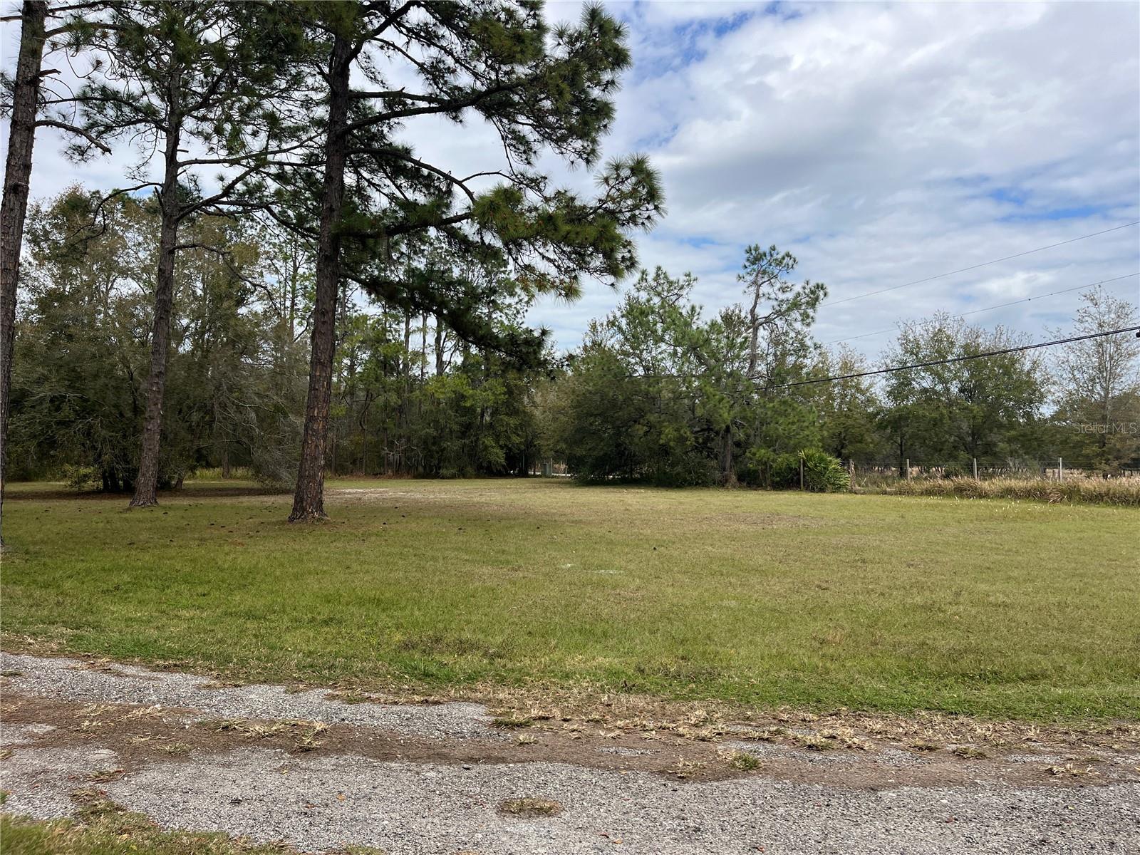 8615 KENTON RD, WESLEY CHAPEL, FL, 33545