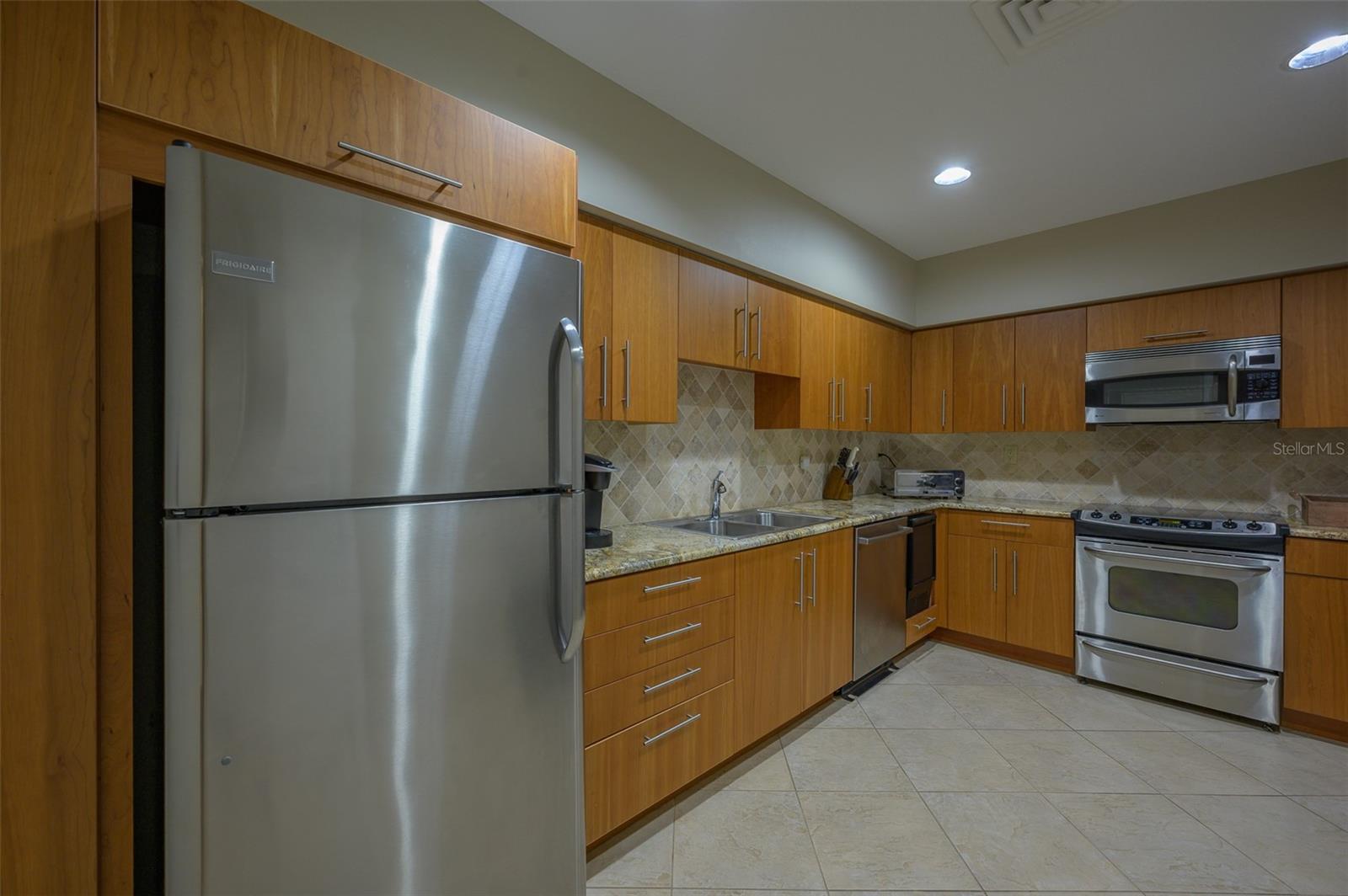 1660 SUMMERHOUSE LN #102, SARASOTA, FL, 34242